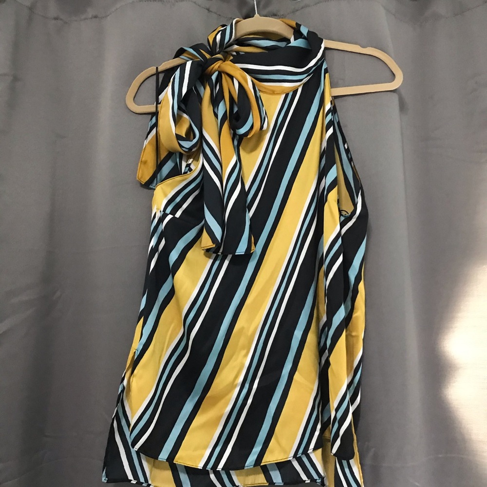 Zara Sleeveless Bow Top